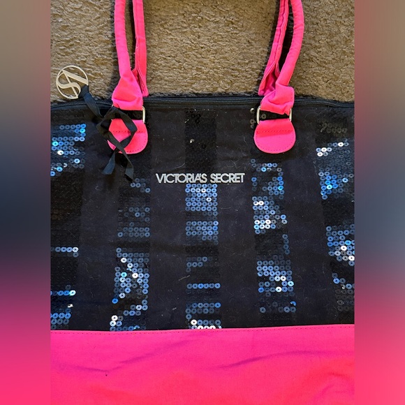 Victoria’s Secret Sequins 2013 Black Friday Weekender Duffle Bag Tote - Picture 3 of 7